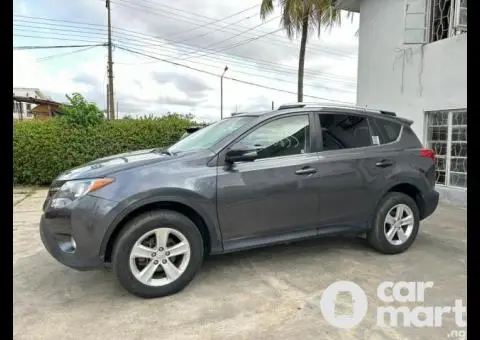 USED TOYOTA RAV4 XLE 2013 - 2/5