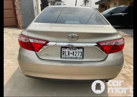 Toyota Camry LE 2017 Foreign used Accident free - 5/5