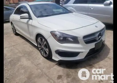 Foreign used Mercedes Benz CLA 250 2014 White AMG 4MATIC - 1/5