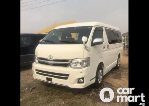 Foreign Used 2017 Toyota HiAce Hummer 2 - 1/5