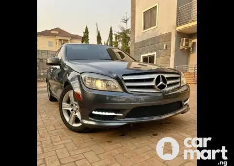 2010 Mercedes Benz C300 - 1/5