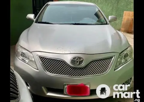 TOKS 2009 Toyota Camry With DVD And Reverse Camera - 1/5