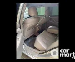 TOKS 2009 Toyota Camry With DVD And Reverse Camera