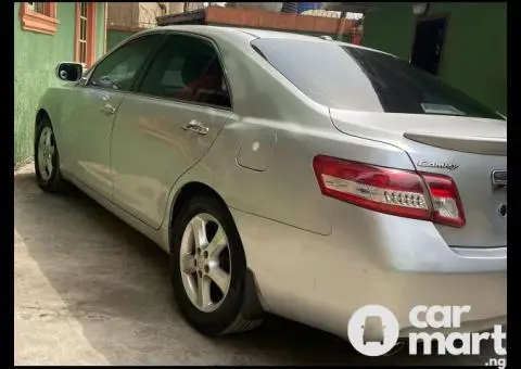 TOKS 2009 Toyota Camry With DVD And Reverse Camera - 5/5