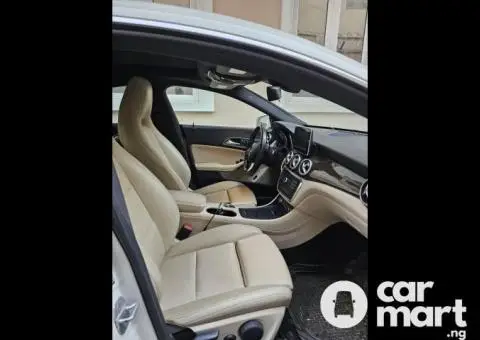 Mercedes Benz CLA 250 2016 - 3/4