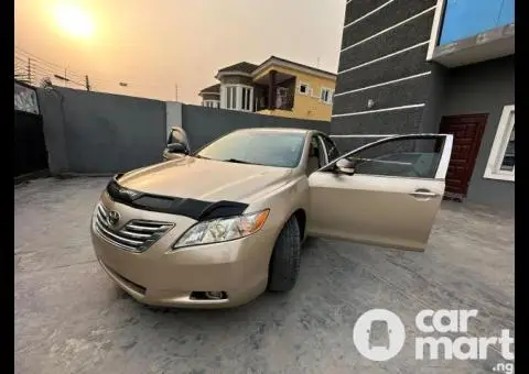 Neatly Used 2007 Toyota Camry LE V4 - 1/5