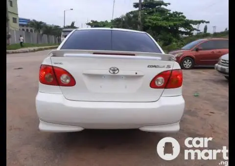 Toks 2005 Toyota Corolla Sports ..white - 5/5