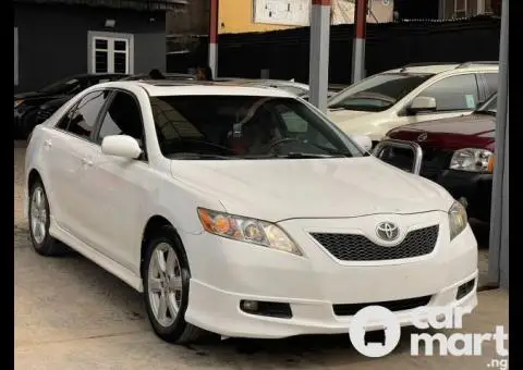 Neatly Used 2009 Toyota Camry SE V4 Accident free - 1/5