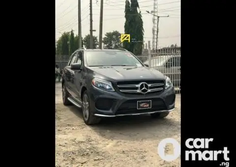 2016 Mercedes Benz GLE 400 4Matic - 2/5